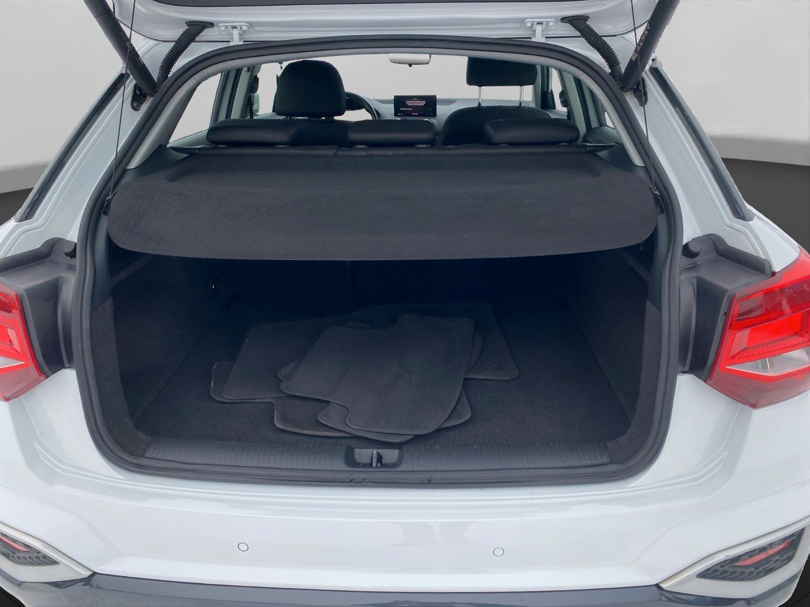 Audi Q2 35 TFSI advanced DigitalCo./Navi/Kamera/LED