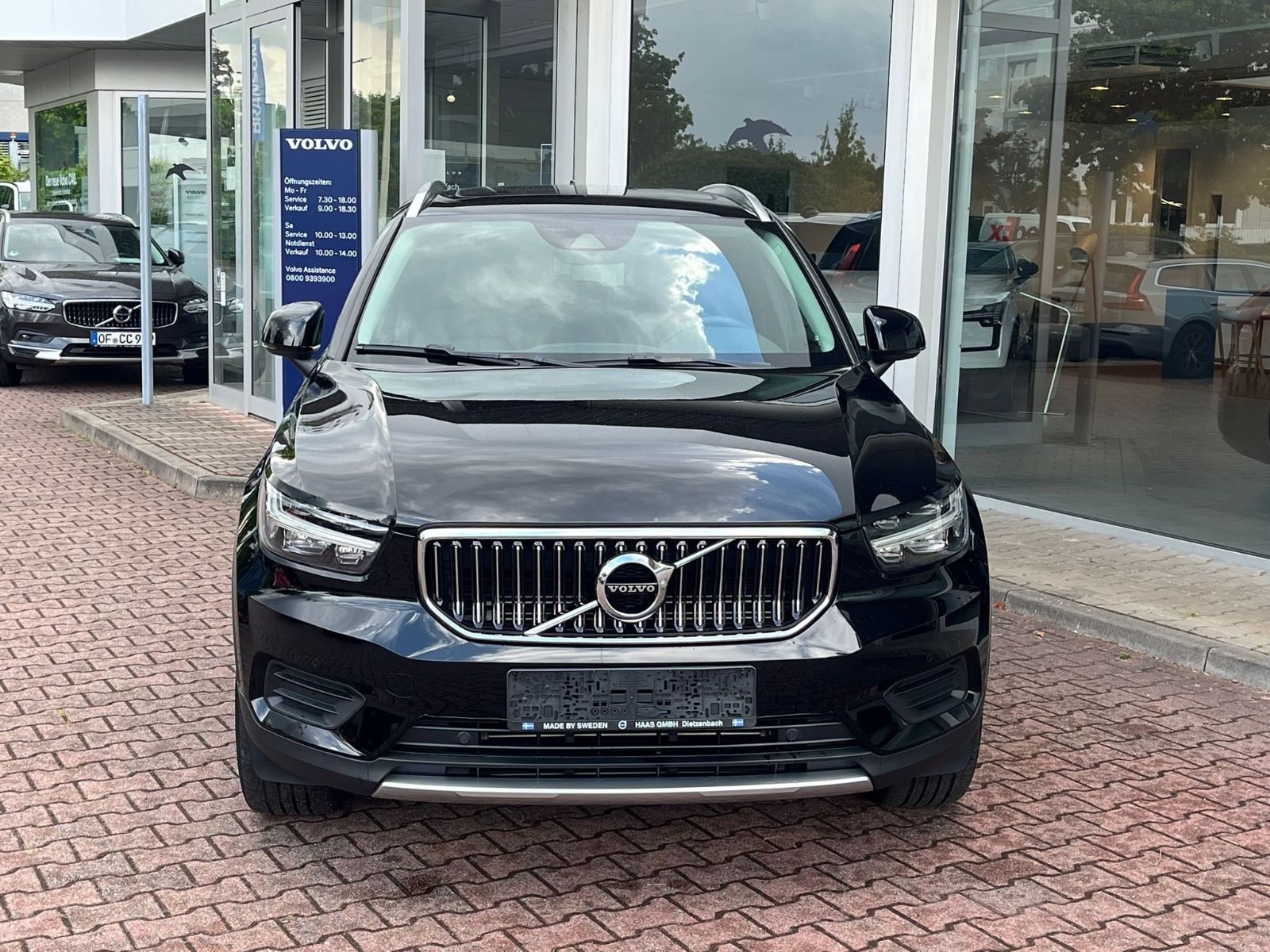 Volvo XC40 T5 Recharge Inscription - Samsaru's Car Outlet