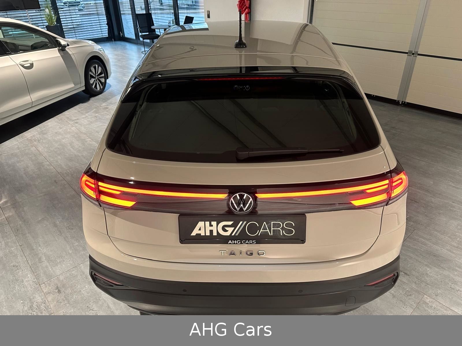 Volkswagen Taigo 1.0 TSI - Samsaru's Car Outlet