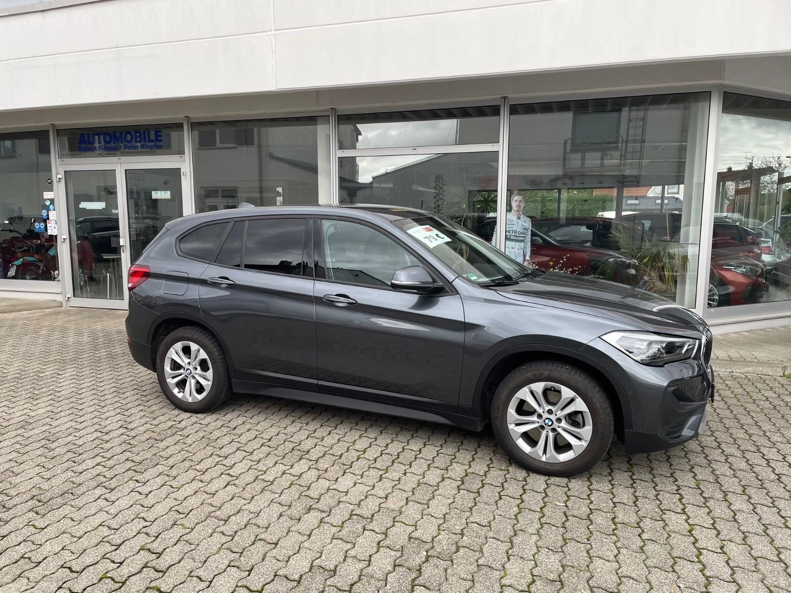 BMW X1 xDrive 25 e Advantage Automatik - Samsaru's Car Outlet
