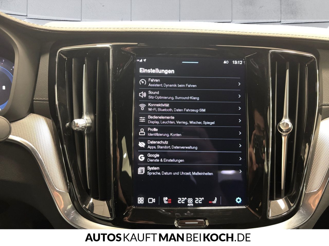Volvo S60 B5 AWD Ultimate Dark PANO BLIS HUD 360 H&K!