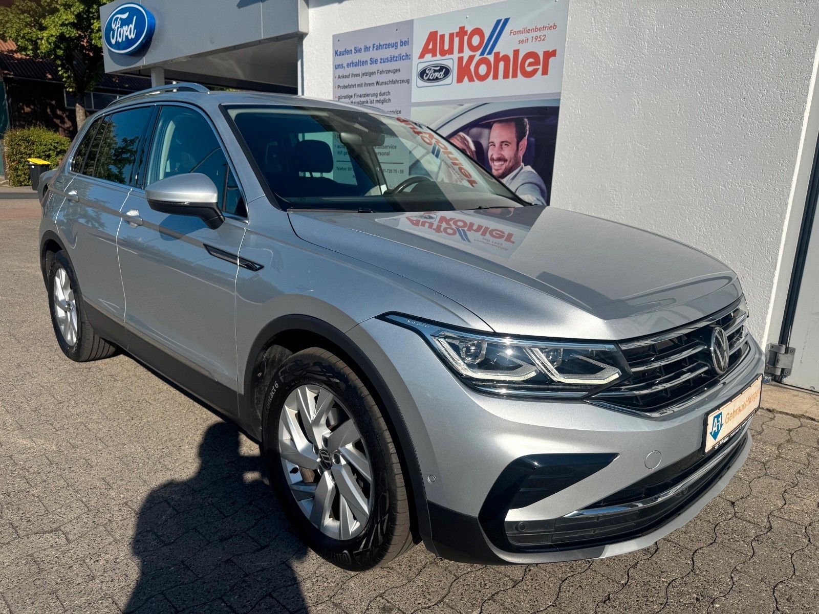 Volkswagen Tiguan Elegance 2.0 TDI Automatik - Samsaru's Car Outlet