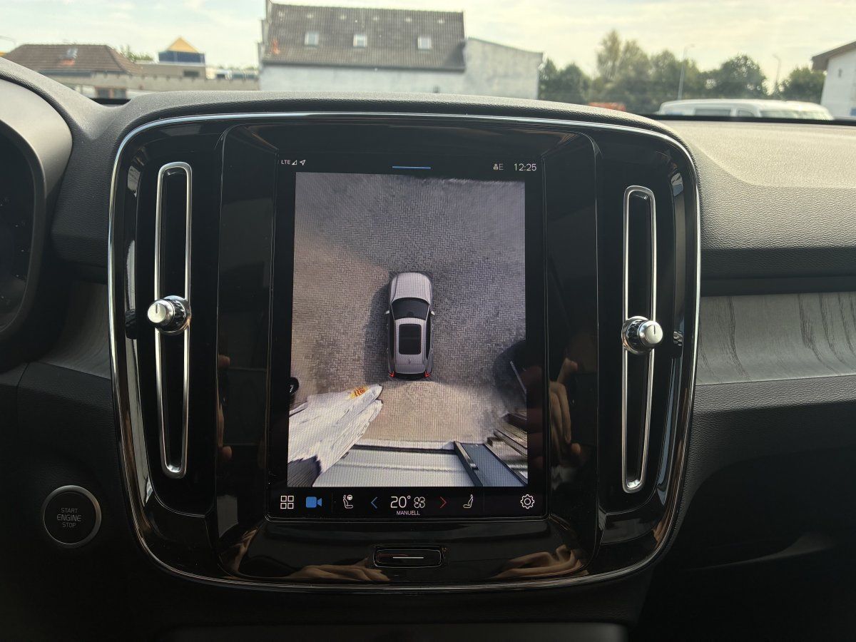 Volvo XC40 B4 Ultra Dark Memory inkl. Winterräder