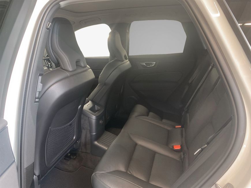 Volvo XC60 T6 AWD Plug-in Hybrid Plus Dark STDHZG