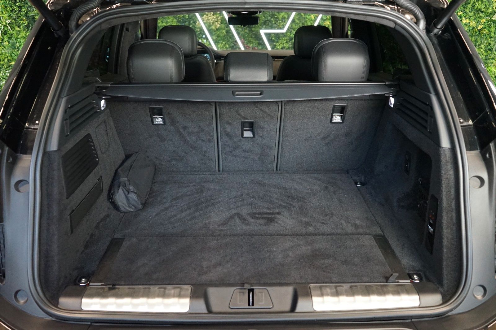 Range Rover SPORT First Edition - Samsaru's Car Outlet