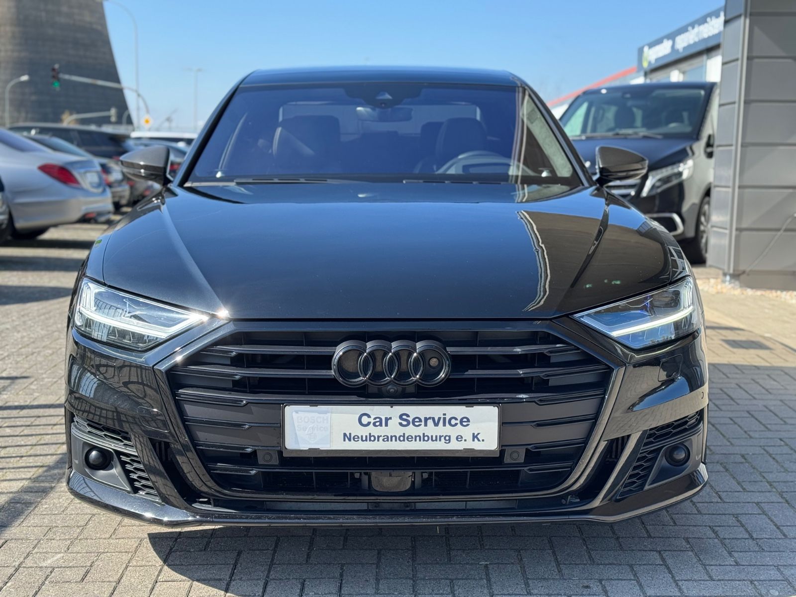 Audi A8L 60 TFSI quattro EXCLUSIVE - Samsaru's Car Outlet