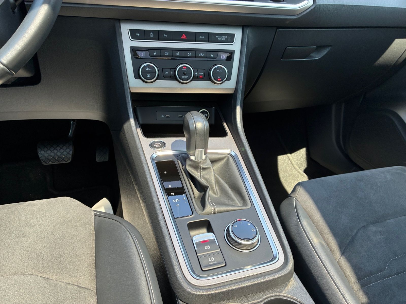 Seat Ateca 1.5 TSI DSG Xperience Navi AHK Panoramadac
