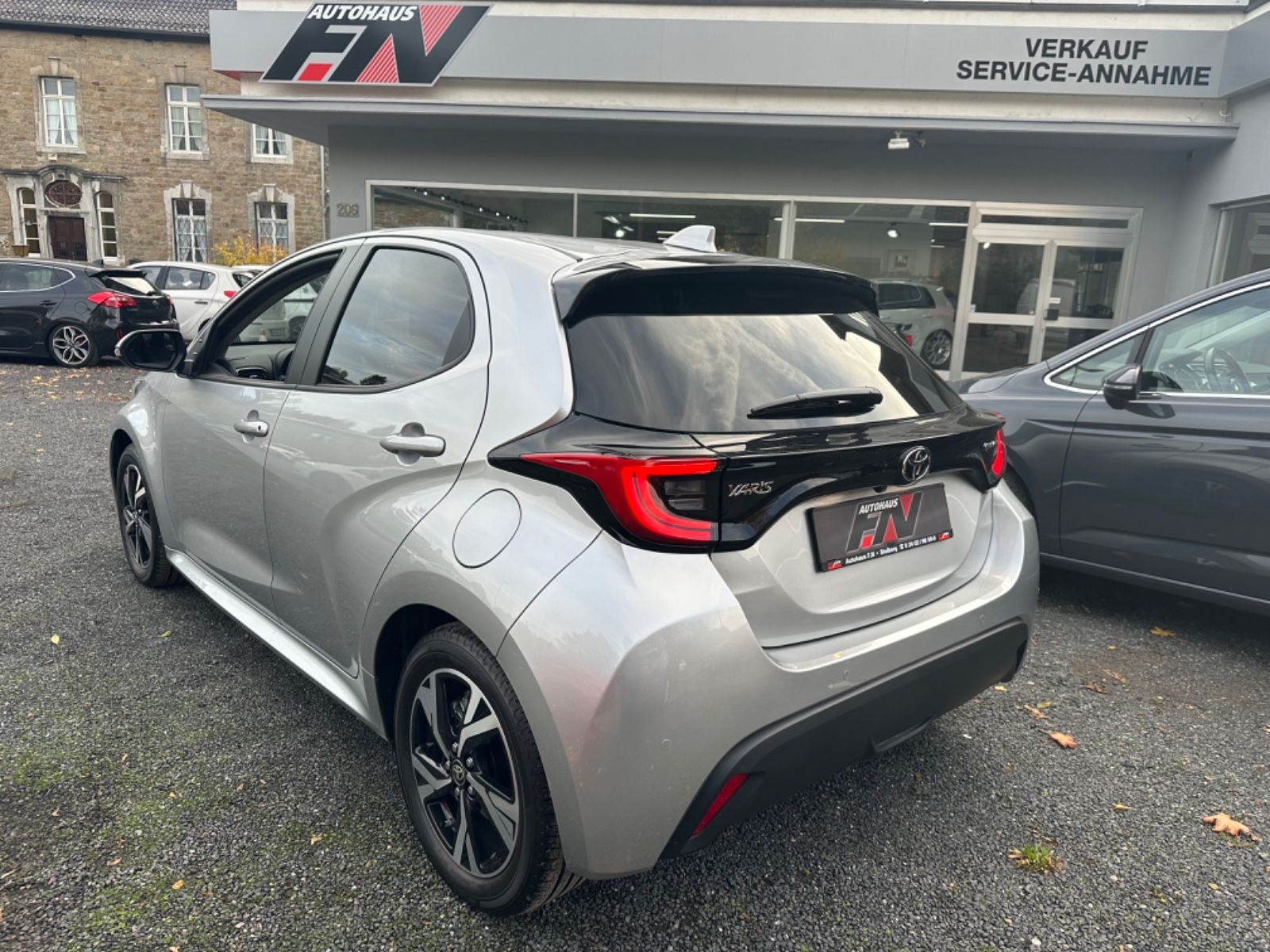 Toyota Yaris Hybrid Style Comfort/PDC/TW/LED/CarPlay