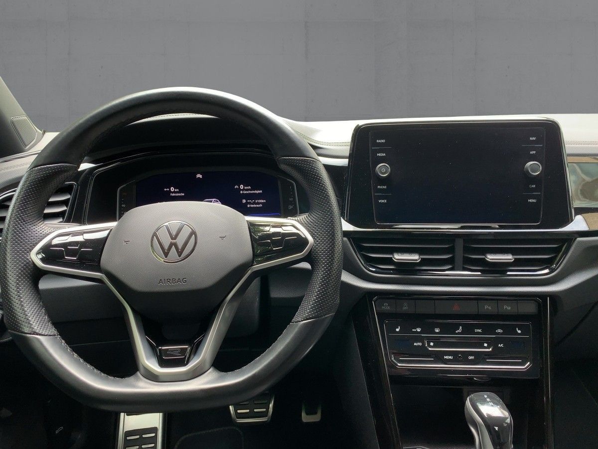 Volkswagen T-Roc 1.5 TSI DSG R-LINE - Samsaru's Car Outlet