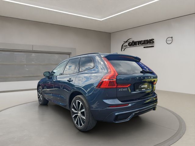 Volvo XC60 B5 AWD Ultimate Dark - Samsaru's Car Outlet