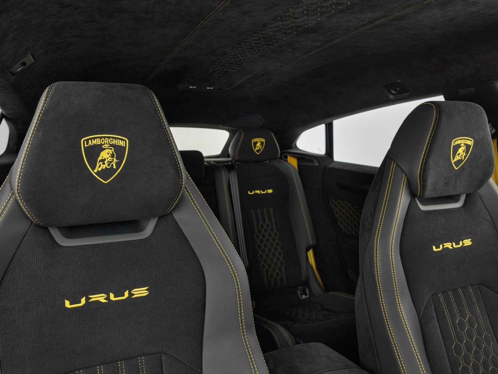 Lamborghini Urus Performante - Samsaru's Car Outlet