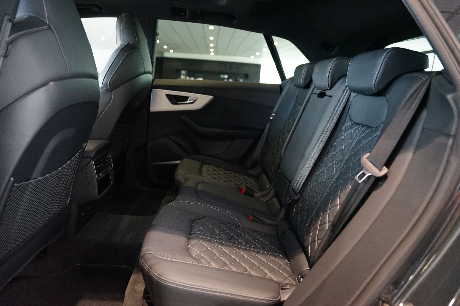 Audi Q8 50 TDI quattro | S line | Pano | B&O | Matrix