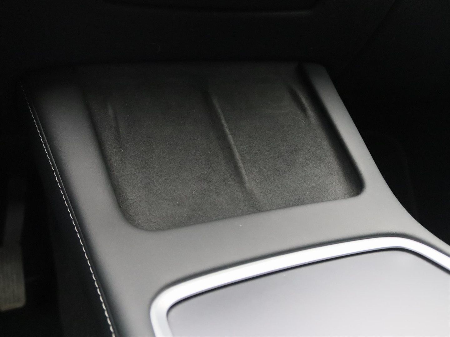 Tesla Model Y Long Range AWD 75kWh 351pk AMD RYZEN [ T