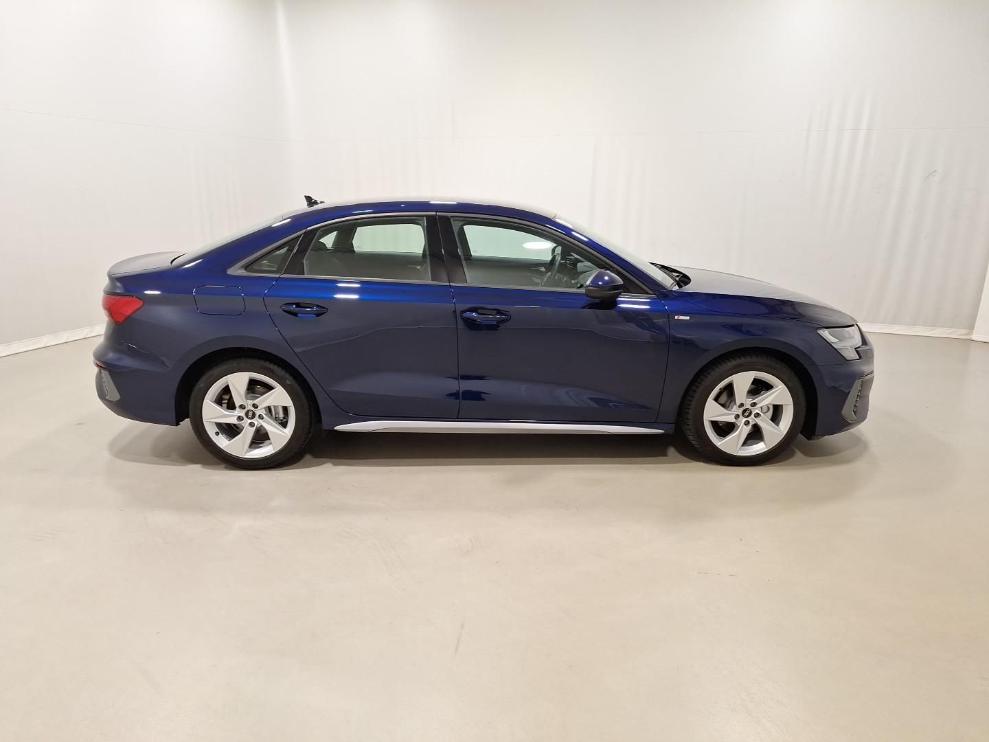 Audi A3 2.0 TDI 35 S tronic S-line ACC|Sound|Navi|LED