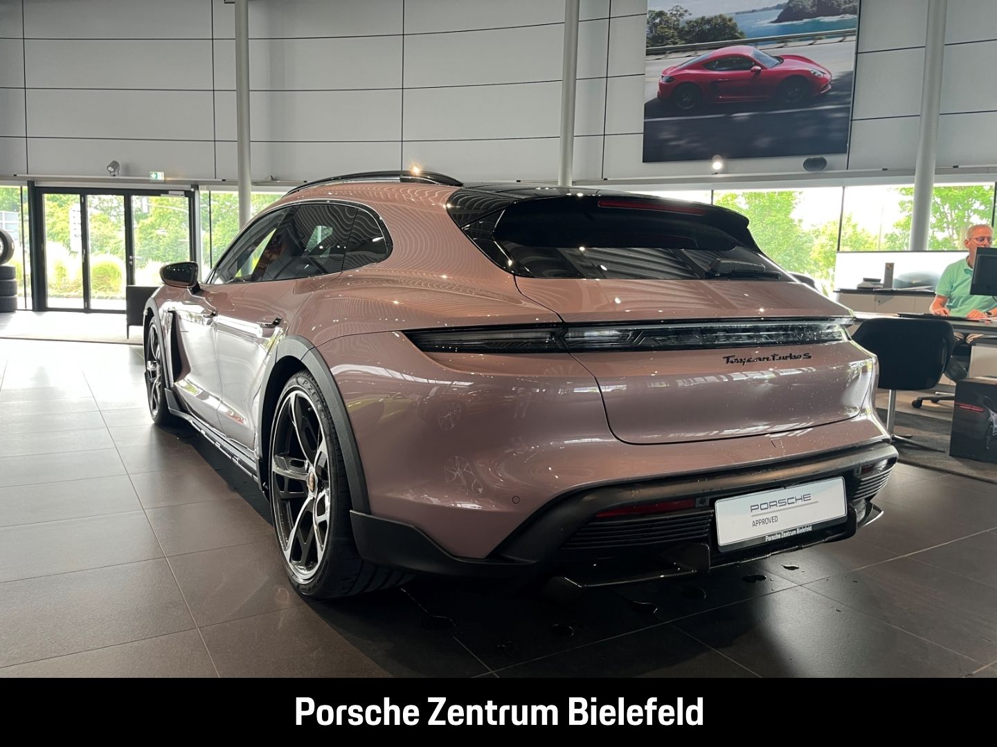 Porsche Taycan Turbo S Cross Turismo Burmester Panorama