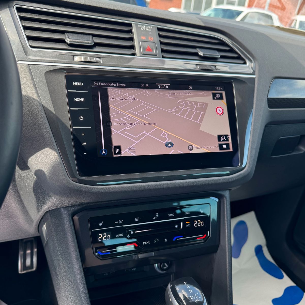Volkswagen Tiguan Elegance 2.0 TDI - Samsaru's Car Outlet