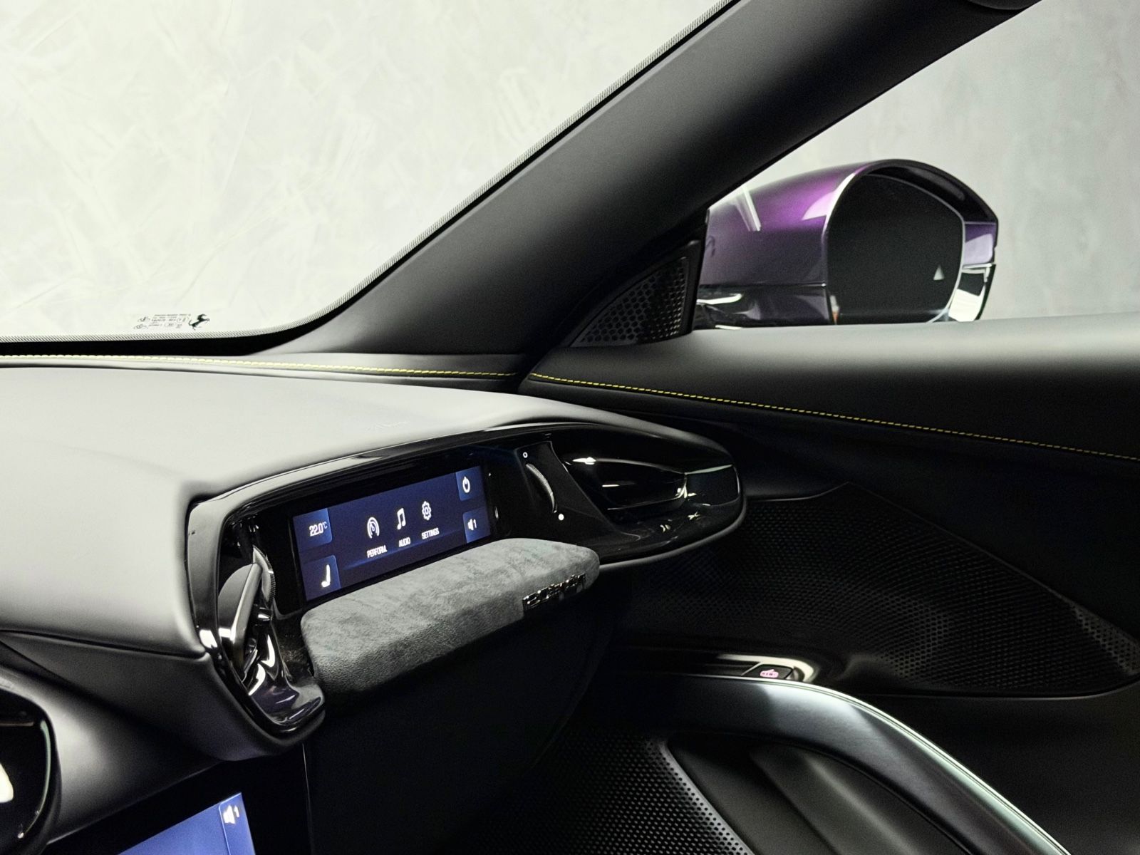 Ferrari 12Cilindri FULLCARBON VIOLA HONGKONG LIFT 360