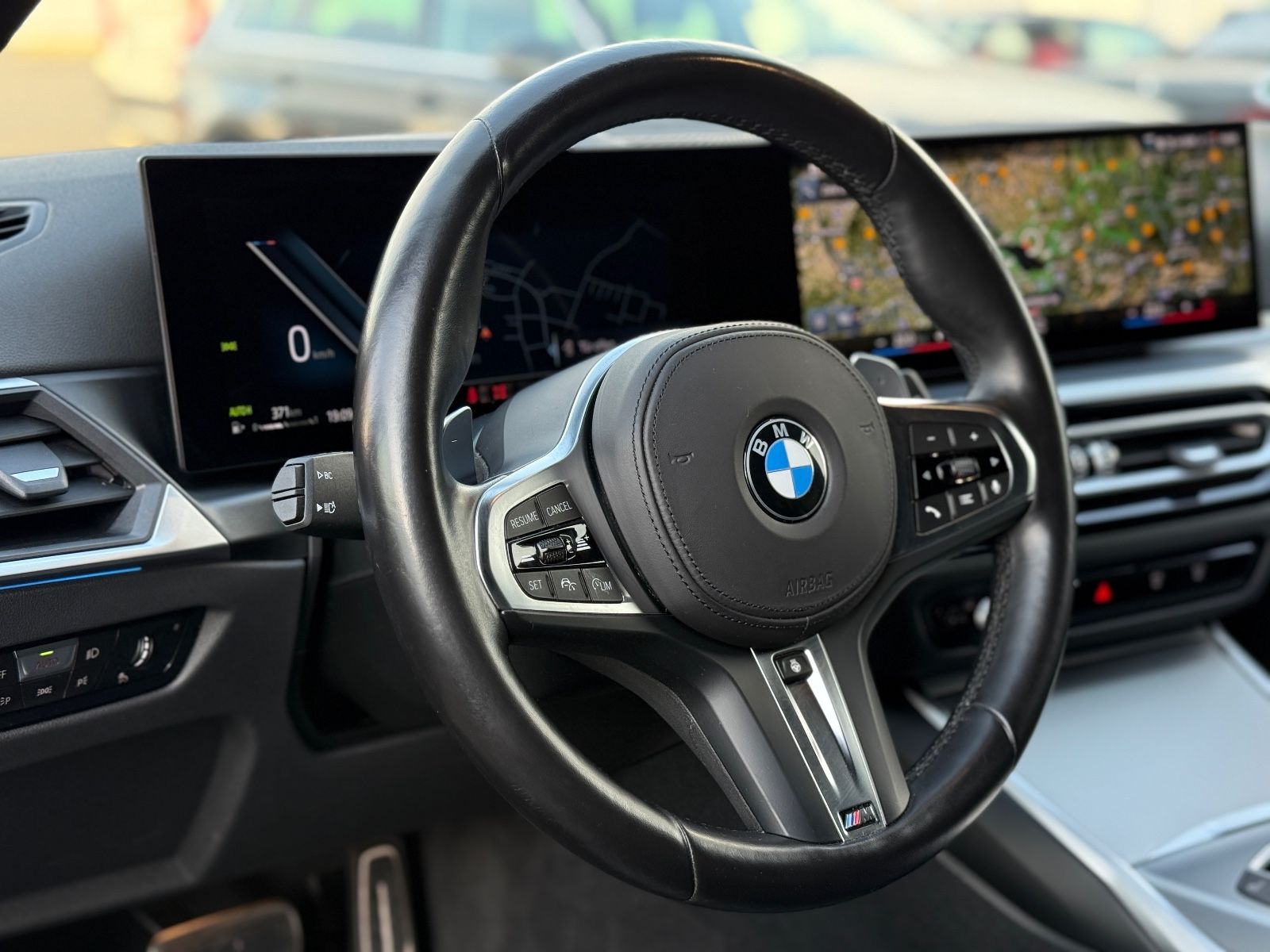 BMW 320 d xDrive M-SPORT - Samsaru's Car Outlet