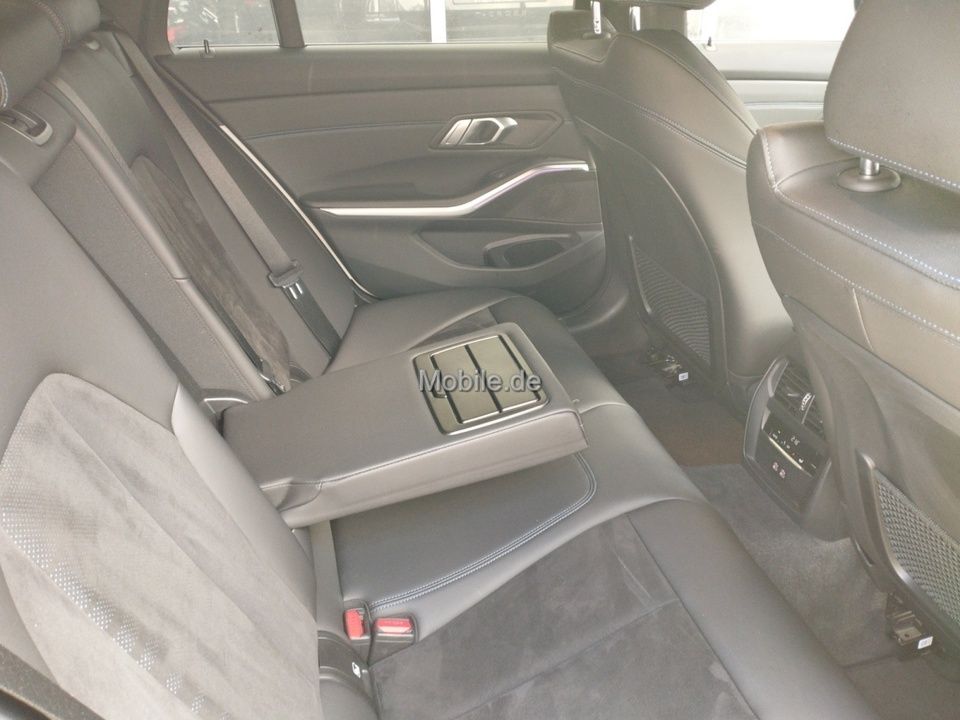 BMW 330d Touring M Sport - Samsaru's Car Outlet