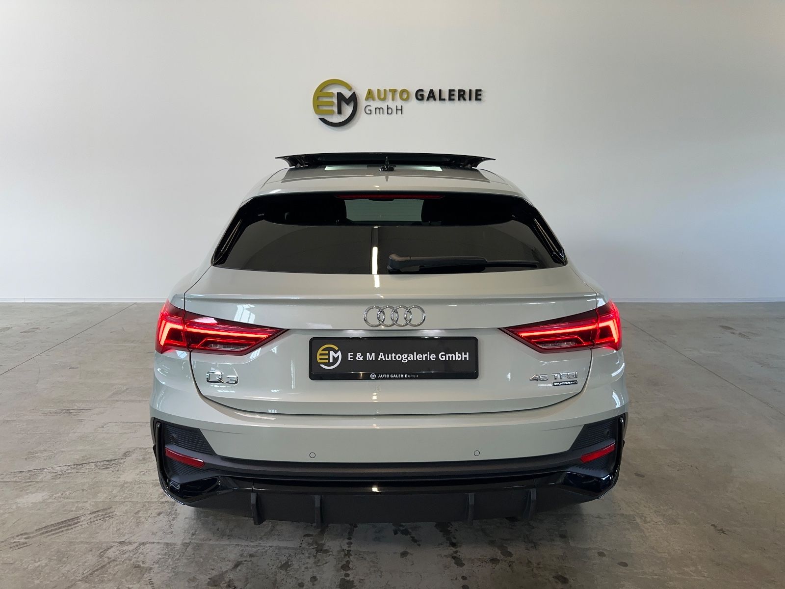 Audi Q3 Sportback 45 TFSI quattro S line - Samsaru's Car Outlet