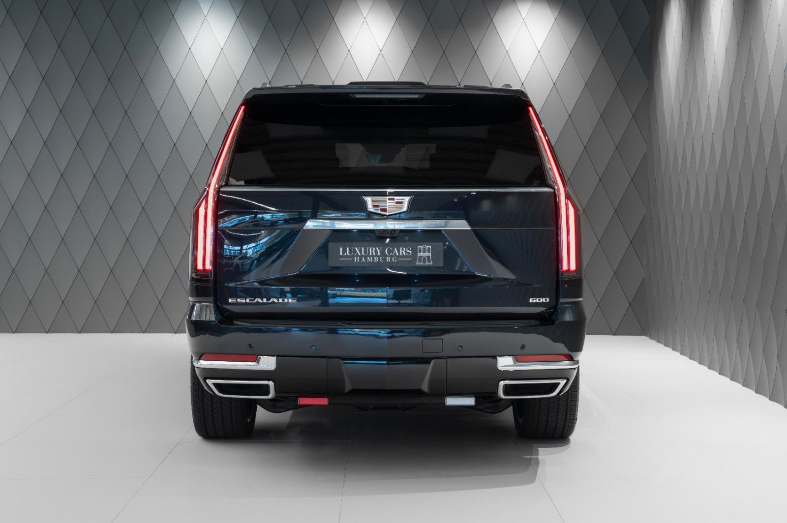 Cadillac Escalade ESV2025 FACELIFT 4WD LUX PRM GREY/BEIGE