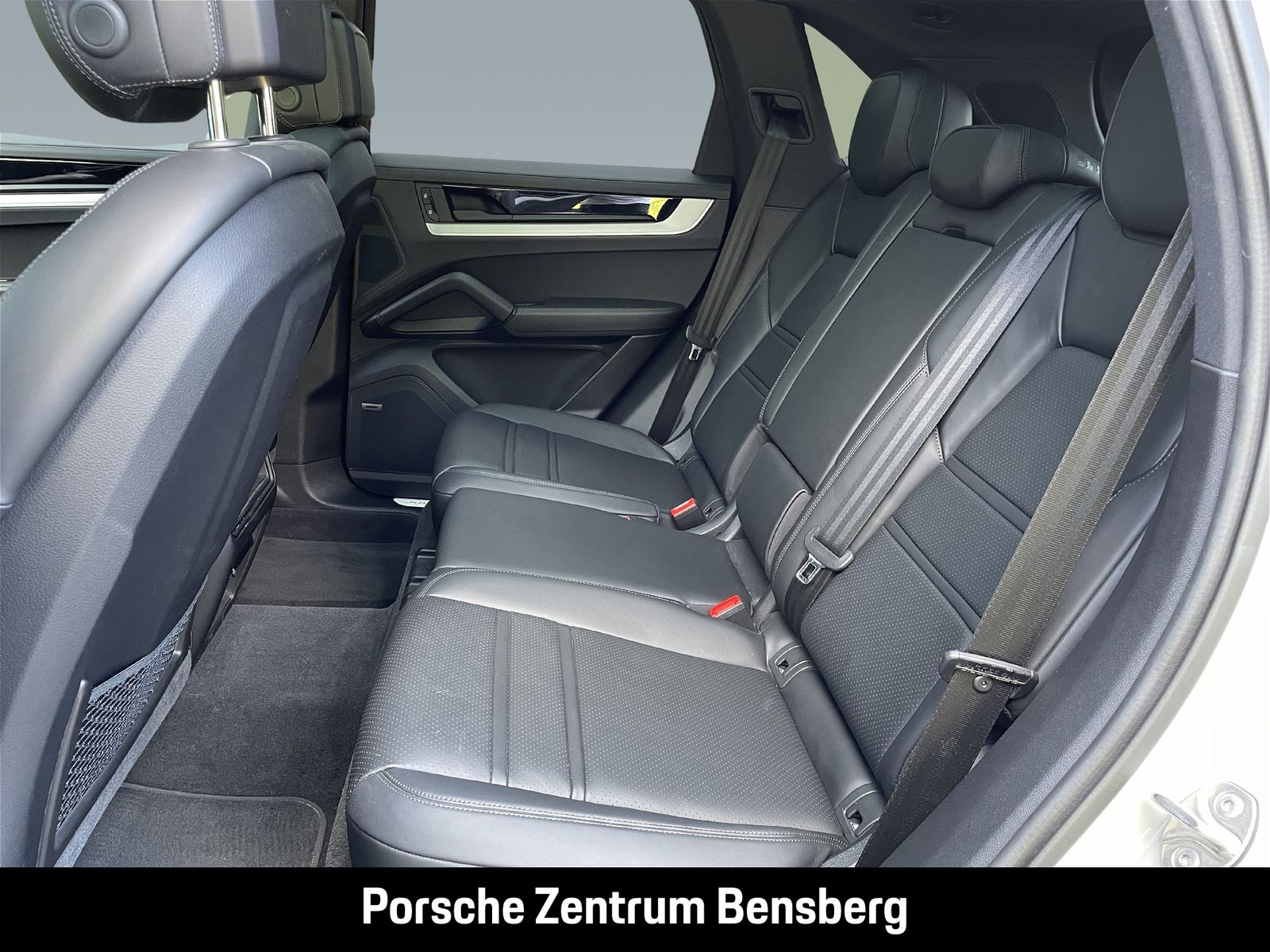 Porsche Cayenne S E-Hybrid AHK Pano InnoDrive HUD