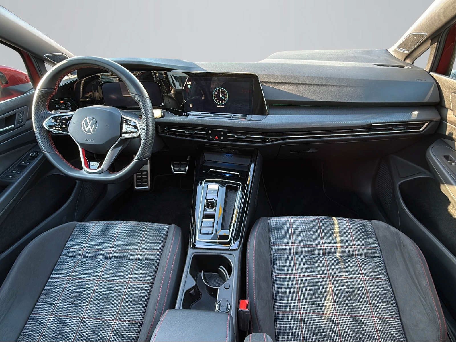 Volkswagen Golf VIII Lim. GTI Matrix | DCC | Pano | Harman