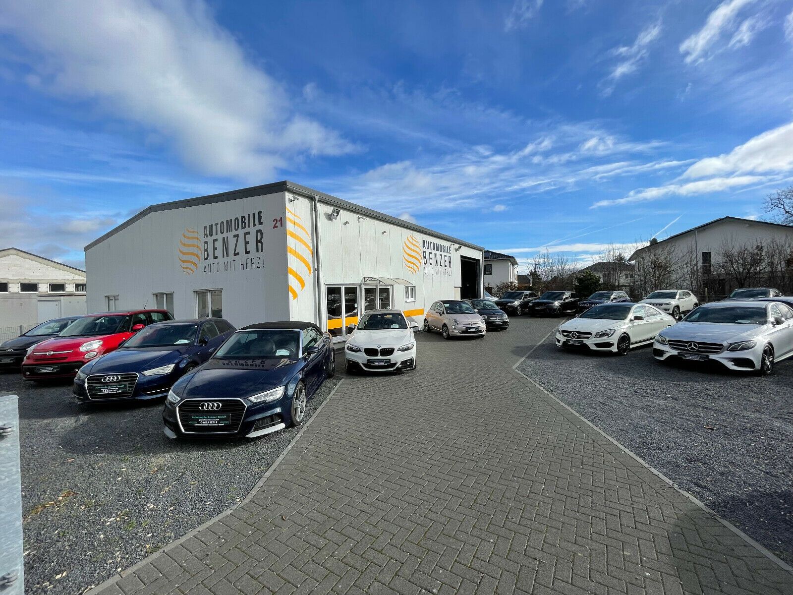 Jaguar E-PACE S/NAVI/KAMERA/APPLE/ACC/SHZ/KLIMA/TOTWINK