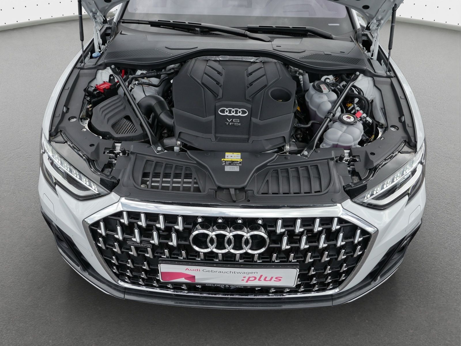 Audi A8 60 TFSI e quattro - Samsaru's Car Outlet