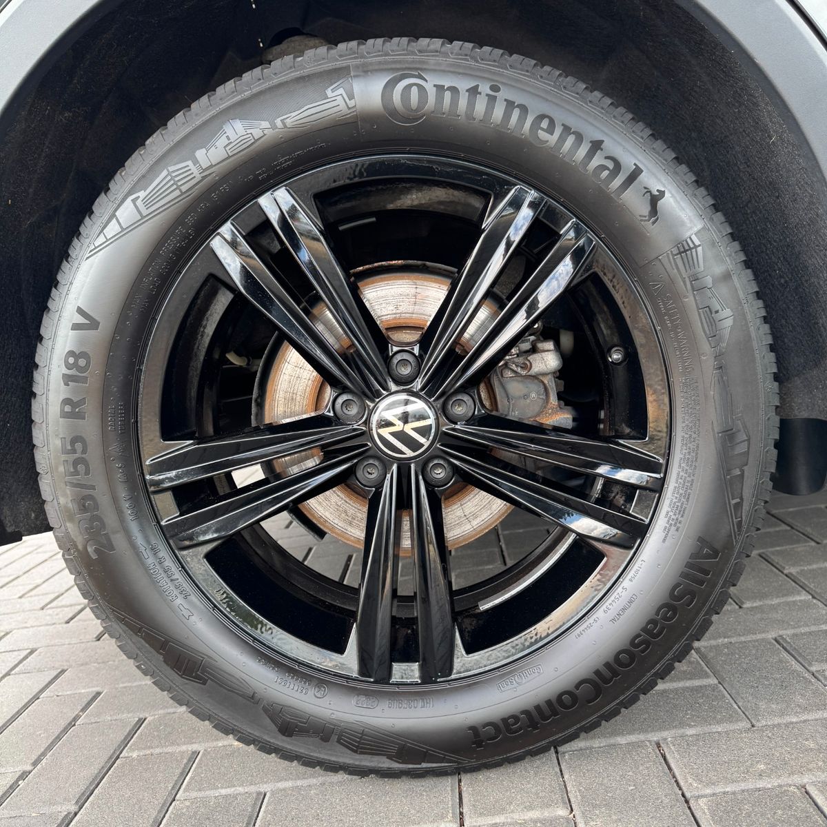 Volkswagen Tiguan Life - Samsaru's Car Outlet