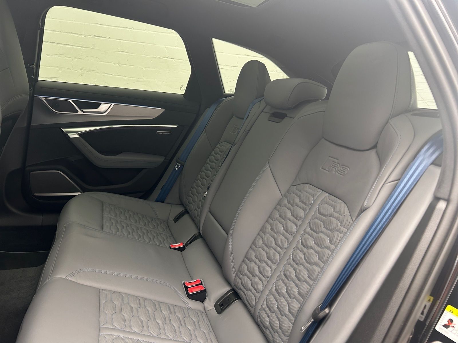 Audi RS 6 Avant*NAVI-PLUS*HUD*RS-AGA*PANO*OPTIK-PAKET