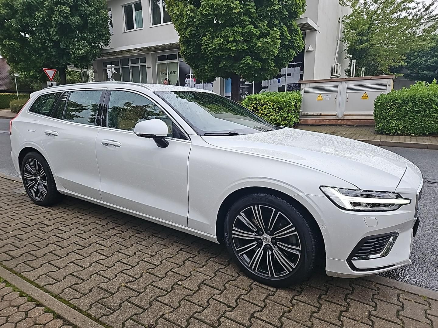 Volvo V60 T6 AWD Inscription Plug-In SK124