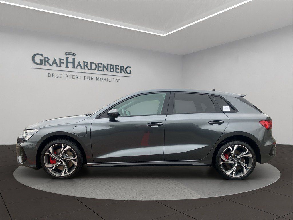 Audi A3 Sportback 45 TFSIe S tronic S line GRA Navi