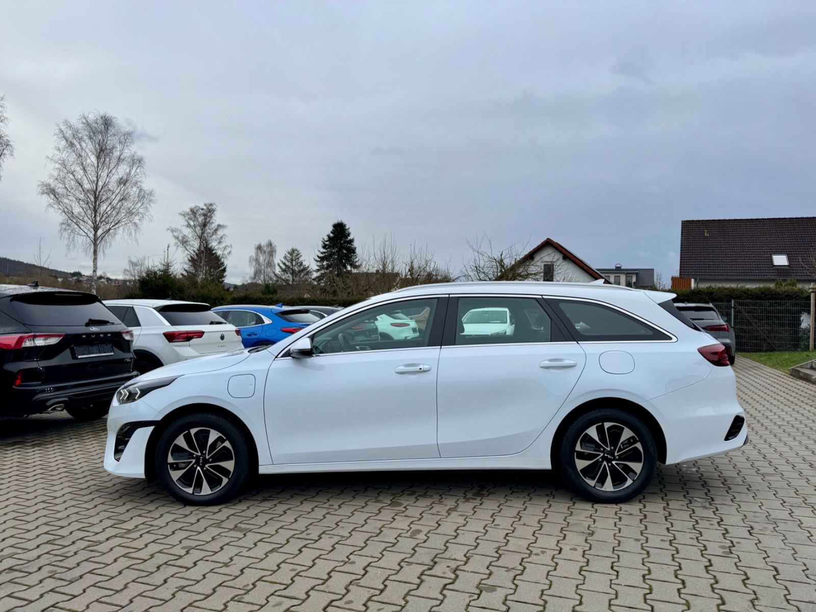 Kia cee'd - Samsaru's Car Outlet
