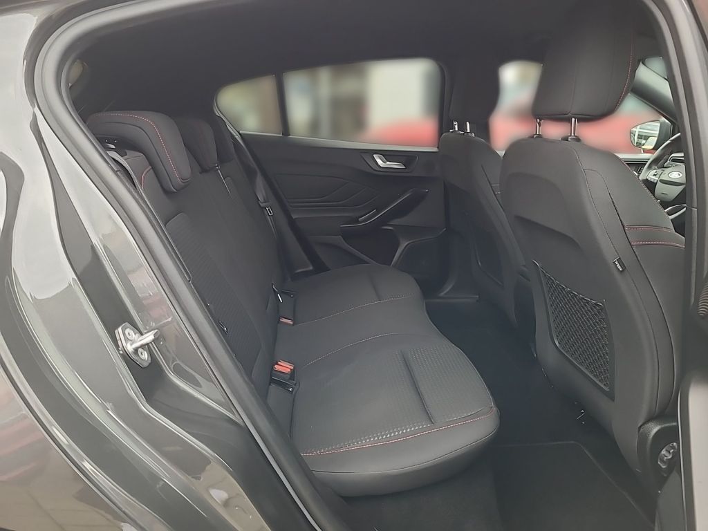 Ford Focus Aut. ST-LINE X - Samsaru's Car Outlet