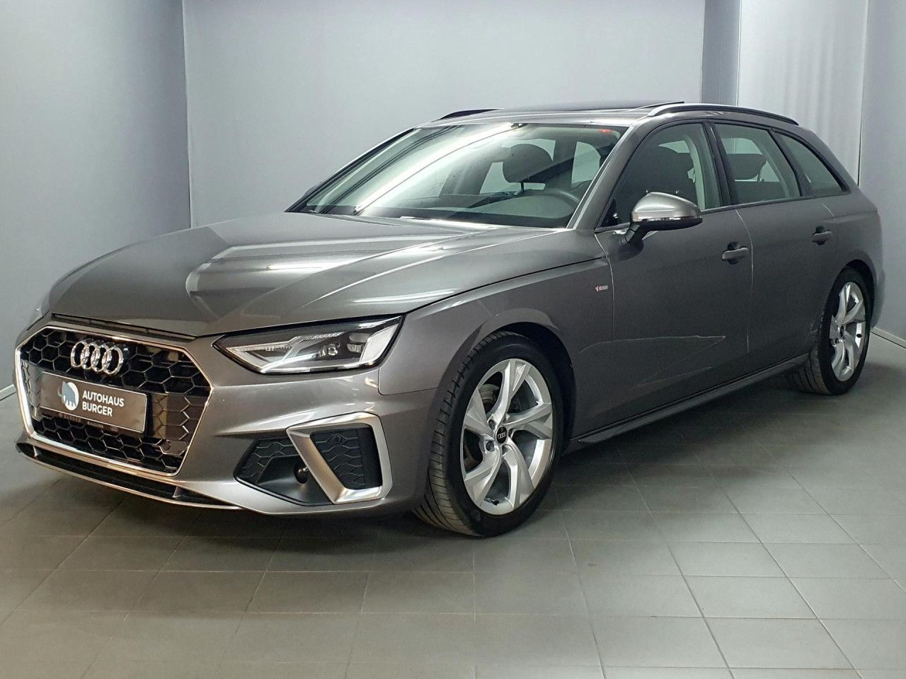 Audi A4 Avant 35TFSI S tronic S line - Samsaru's Car Outlet