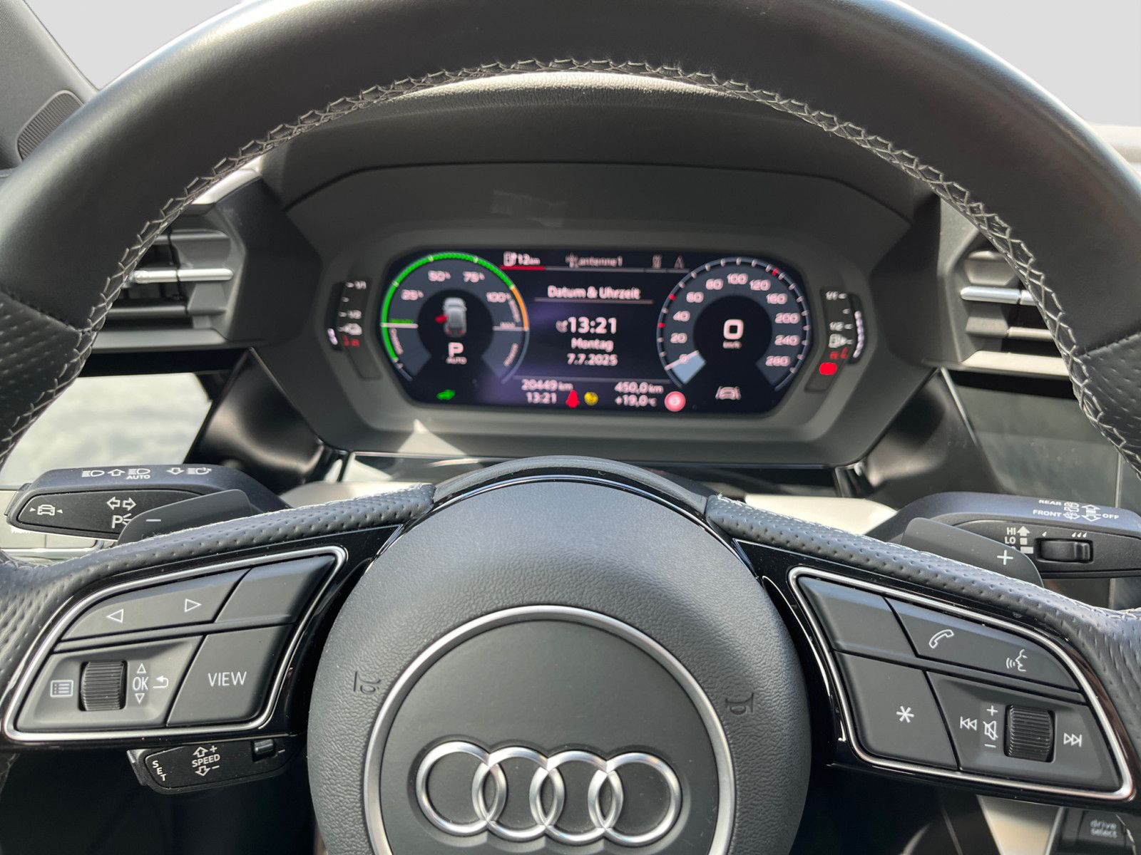 Audi A3 Sportback 40 TFSIe S tronic S line - Samsaru's Car Outlet