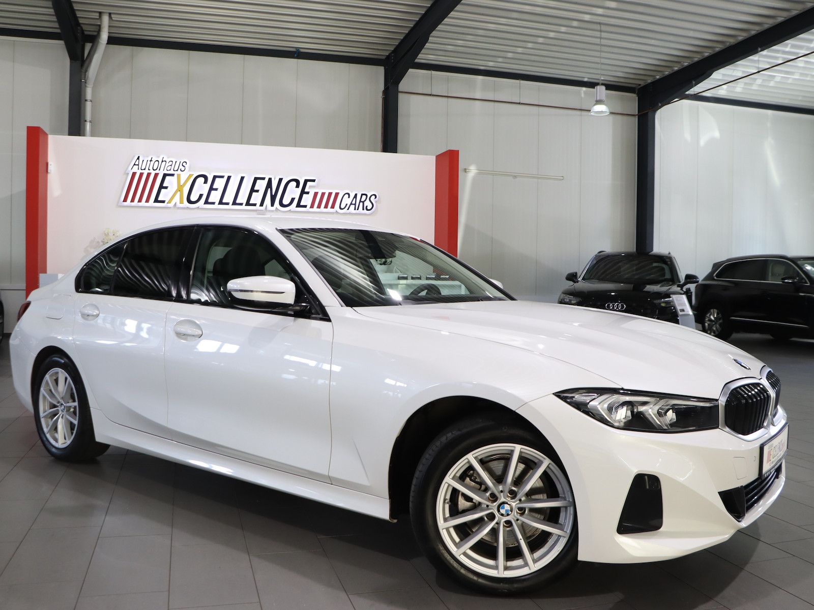 BMW 320d LIMOUSINE xDrive BUSINESS / CURVED / LED