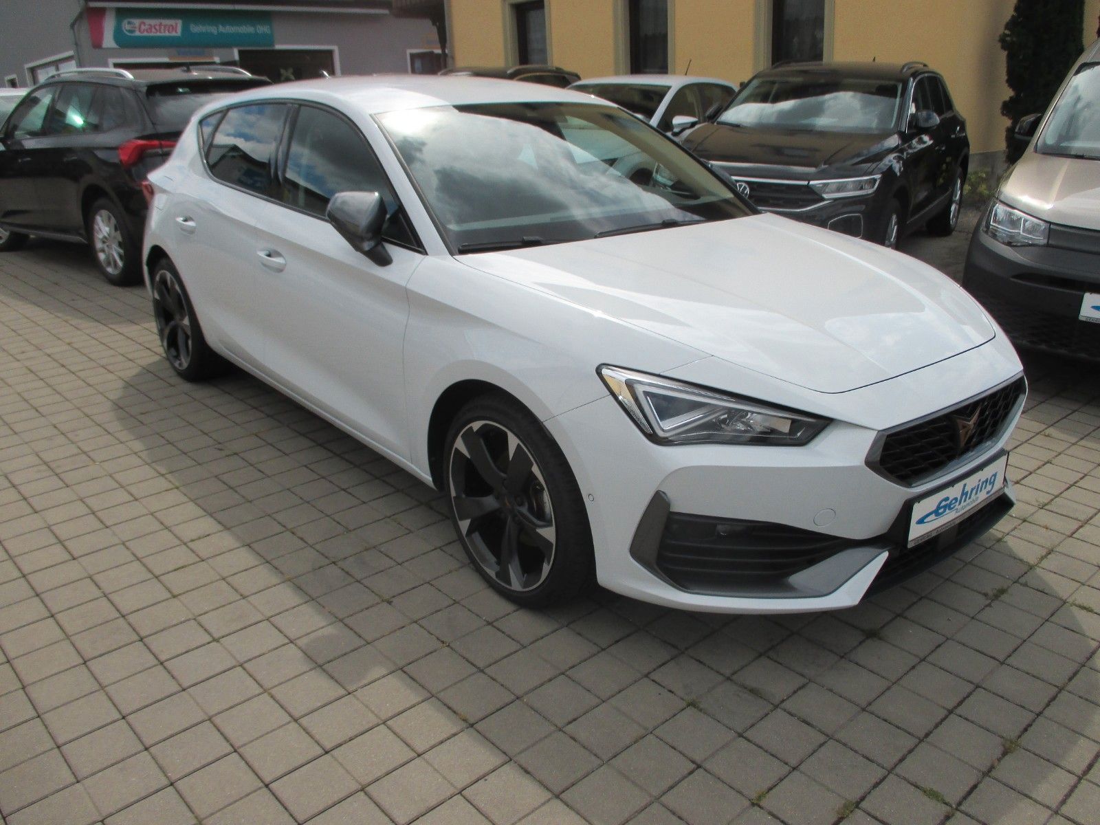 Cupra Leon 1.5 eTSI DSG - Samsaru's Car Outlet