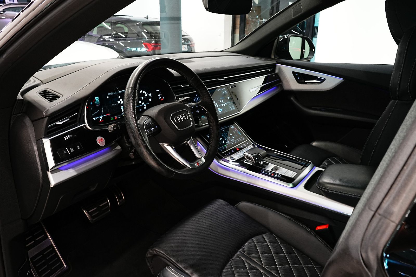 Audi Q8 50 S-LINE|ACC|HUD|LUFTF|MASSAG|PANO|360°|B&O|
