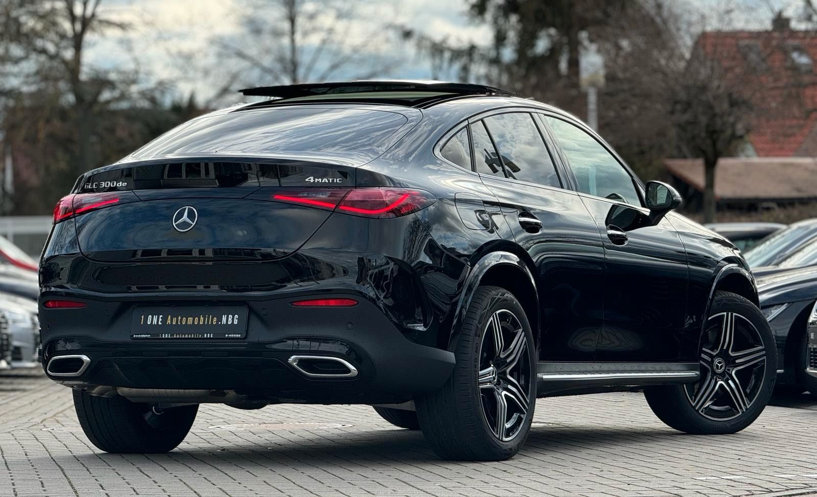 Mercedes-Benz GLC 300 de 4Matic Plug-In - Samsaru's Car Outlet