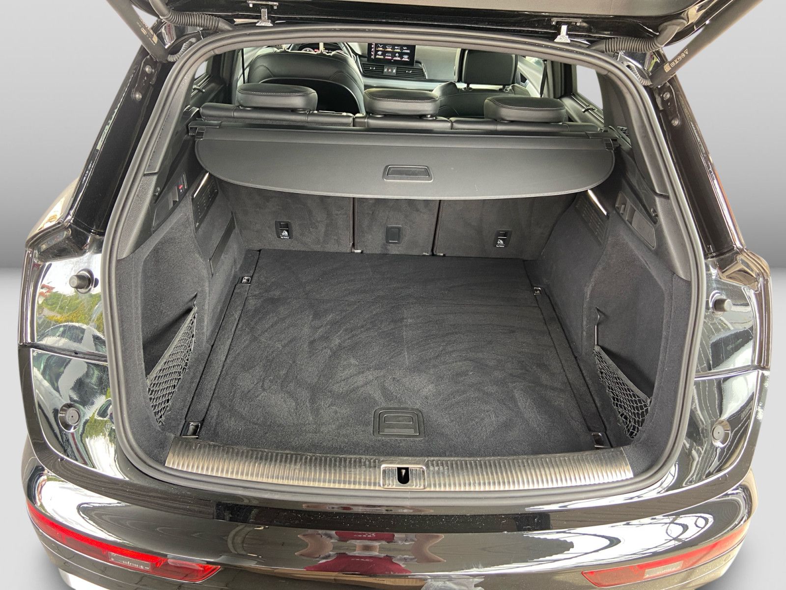 Audi Q5 40TDI quattro tip-trc S-Line Matrix Pano AHK
