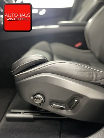 Volvo XC60 B4 AWD PLUS DARK - Samsaru's Car Outlet