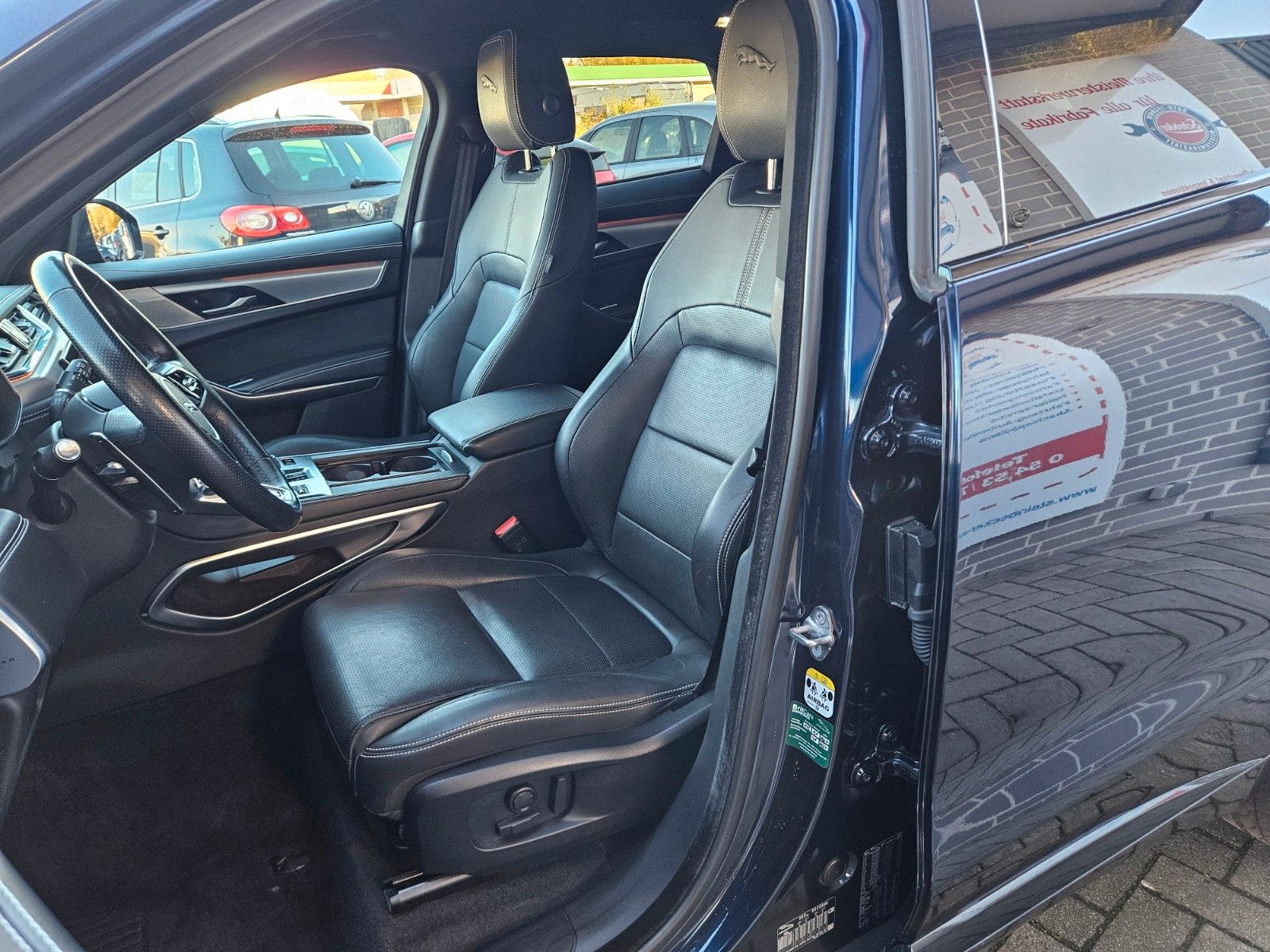 Jaguar F-PACE R-Dynamic SE AWD STDHZG KAM LED