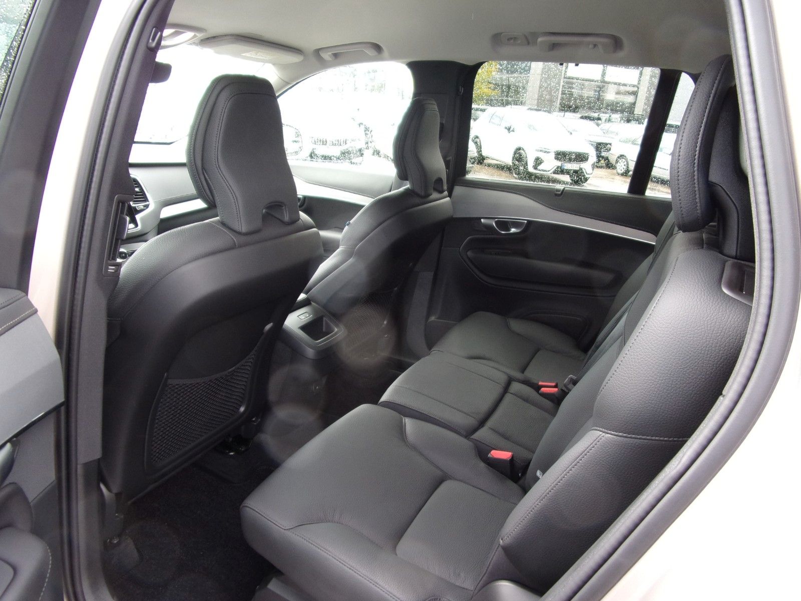 Volvo XC 90 B5 Plus Bright AWD - Samsaru's Car Outlet