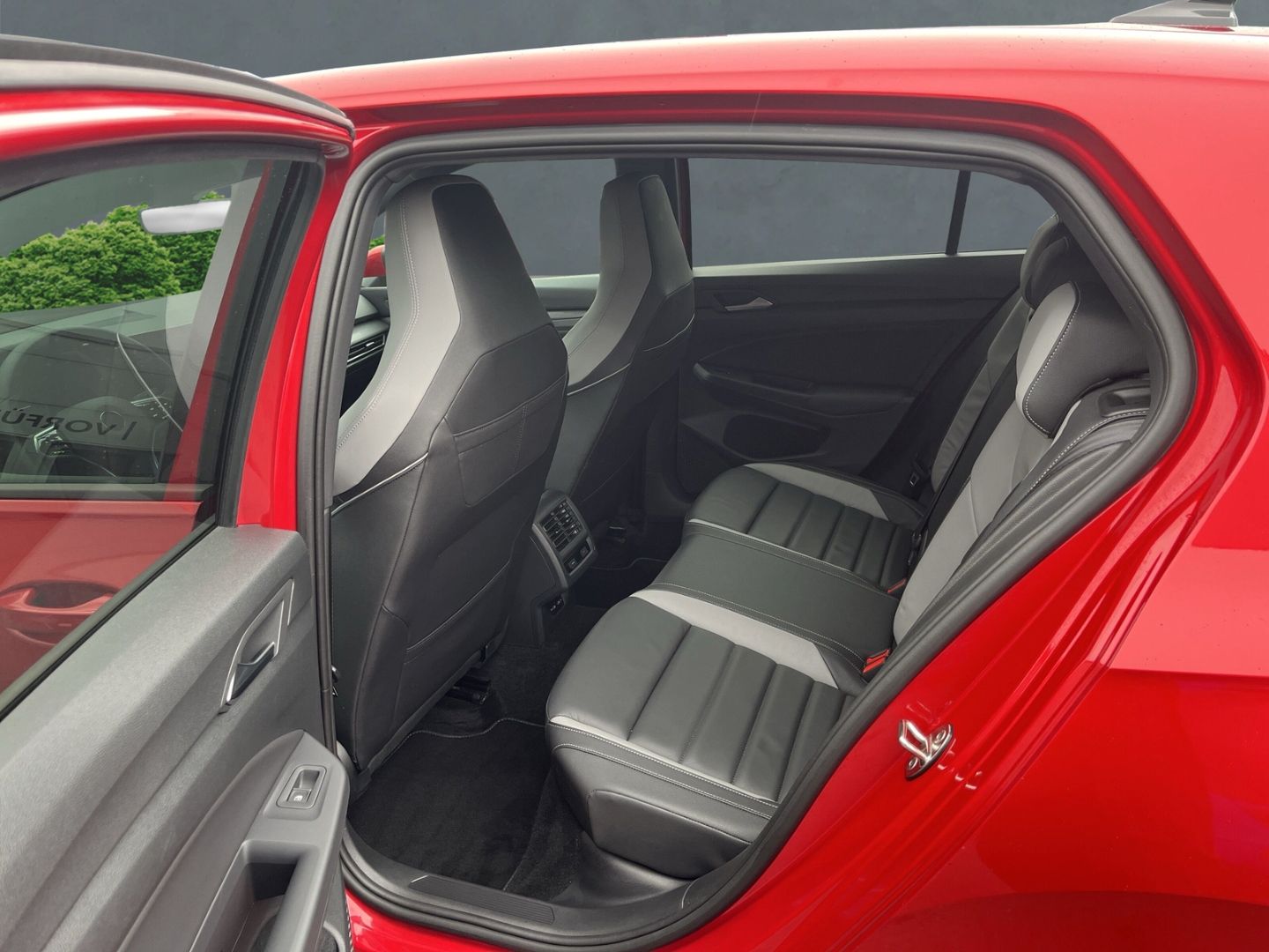 Volkswagen Golf GTE eHybrid - Samsaru's Car Outlet