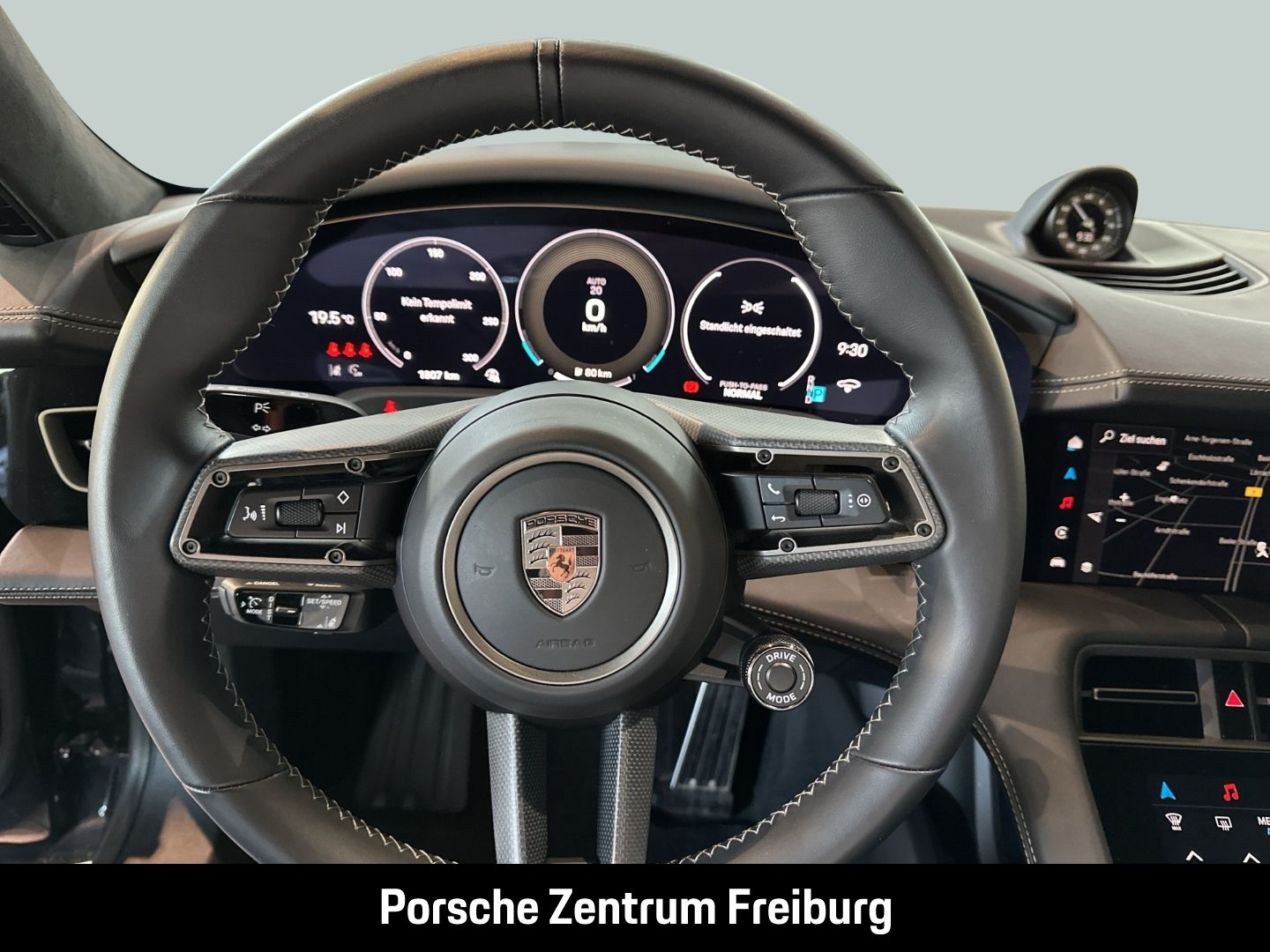 Porsche Taycan Turbo S Cross Turismo Burmester InnoDrive