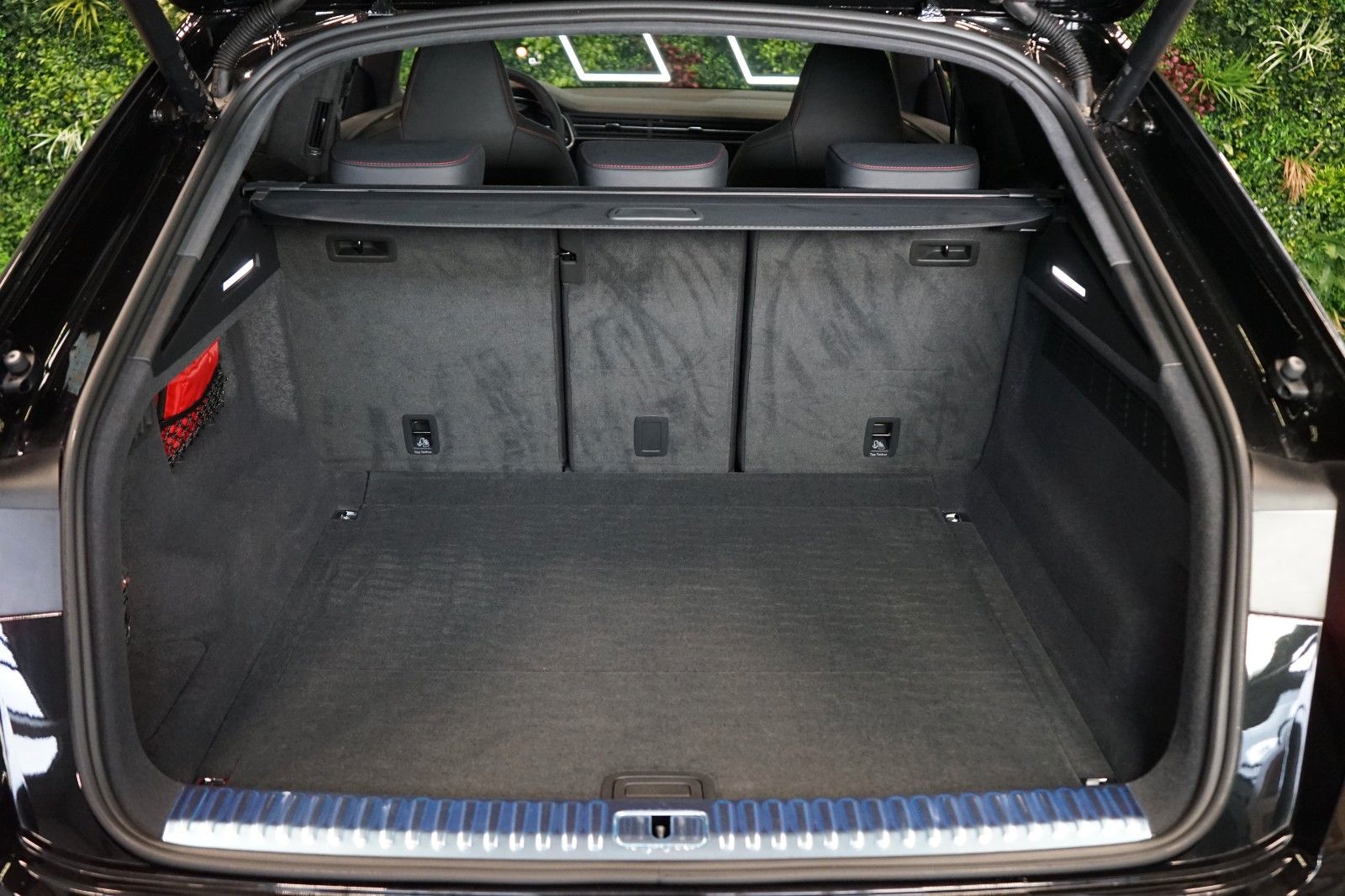 Audi RSQ8*MATRIX*MASSAGE*WARRANTY*HUD*B&O*111.818€NET