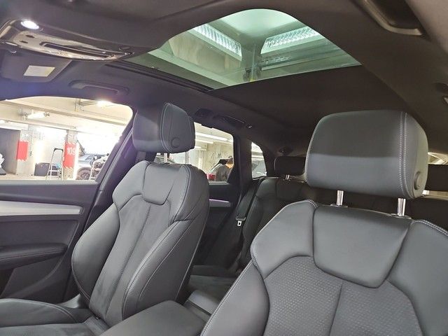 Audi Q5 S line AHK ACC MATRIX LED LEDER PANO KAMERA N