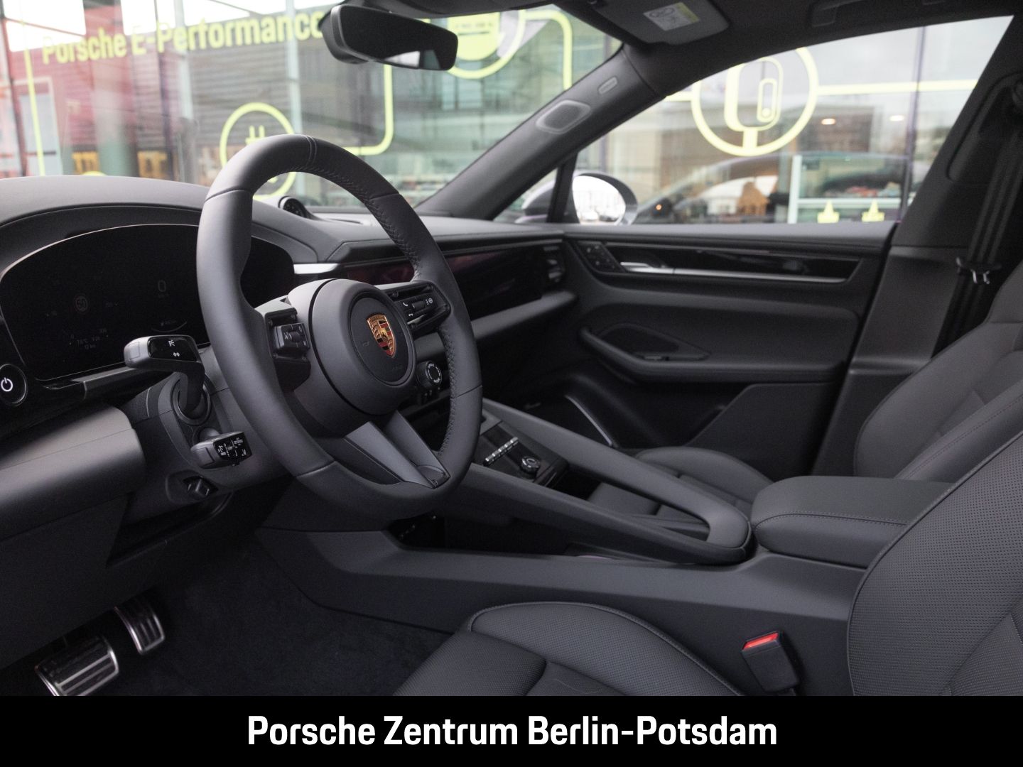 Porsche Macan 4S Burmester Panoramadach Luftfederung